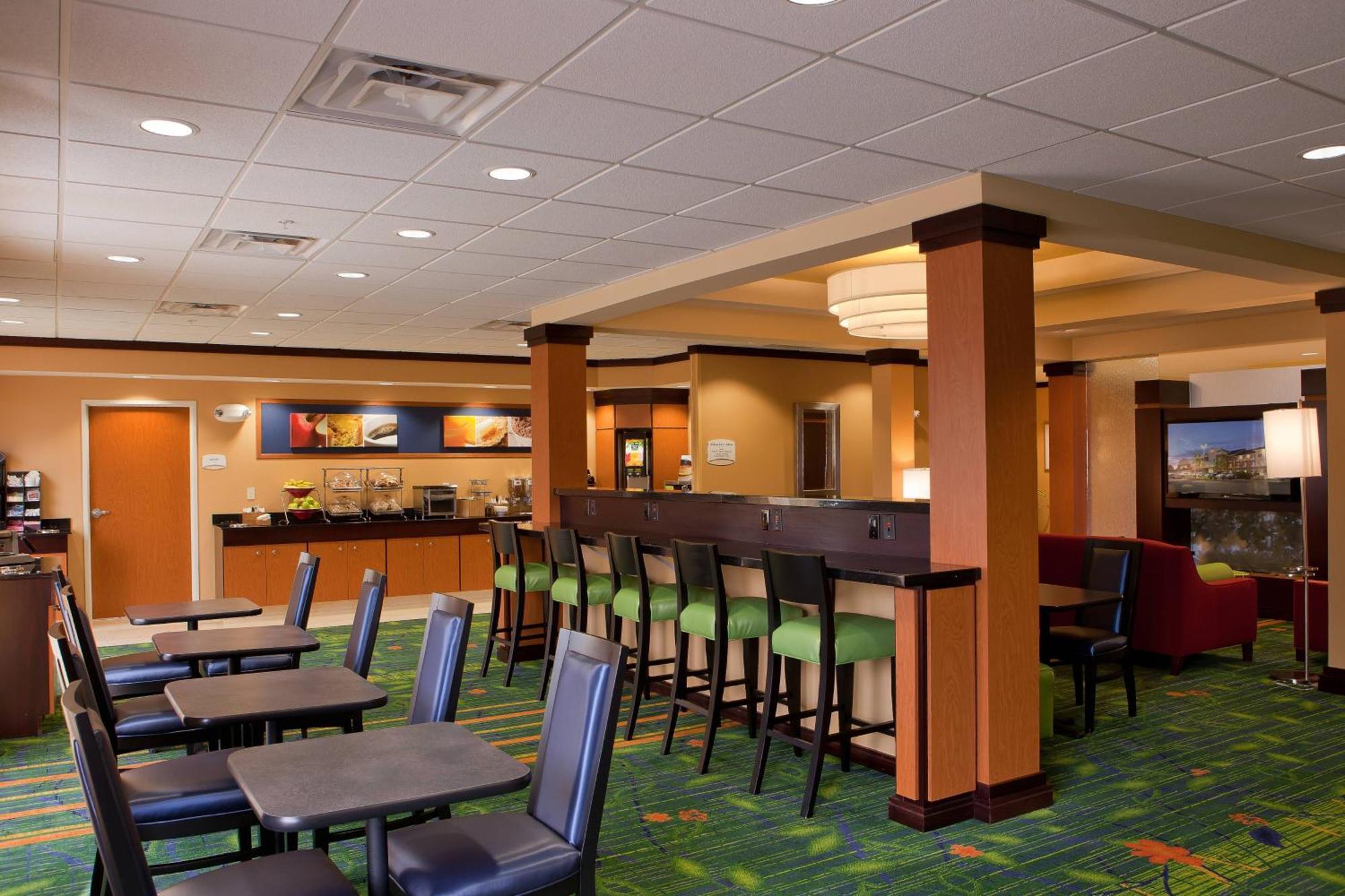 Fairfield Inn And Suites Flint Fenton Exterior photo